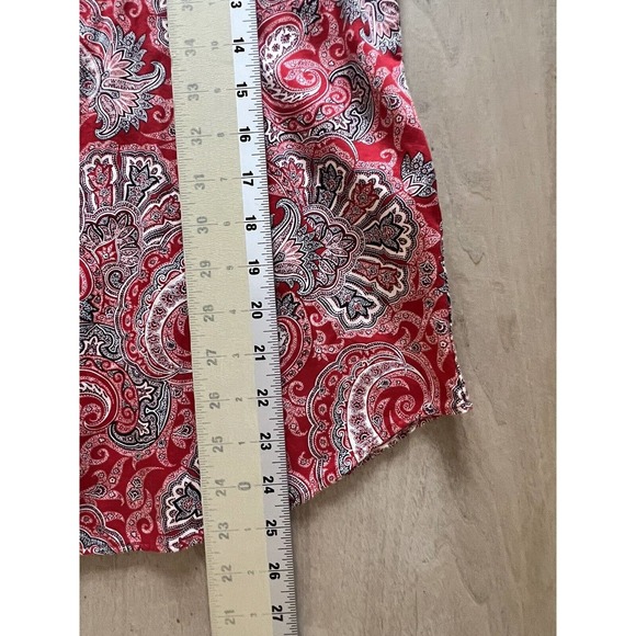 Chaps Womens Size M No Iron Red PAISLEY Button Up Shirt - Picture 3 of 6